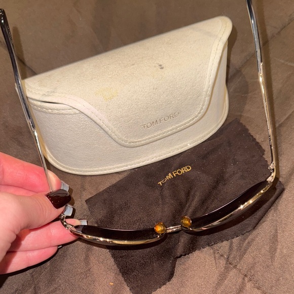 Tom Ford Black Aviator Sunglasses with Cream Case main image 5